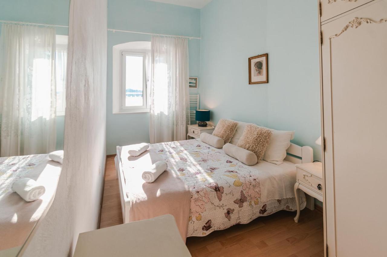 Arya Apartment Шибеник Екстер'єр фото