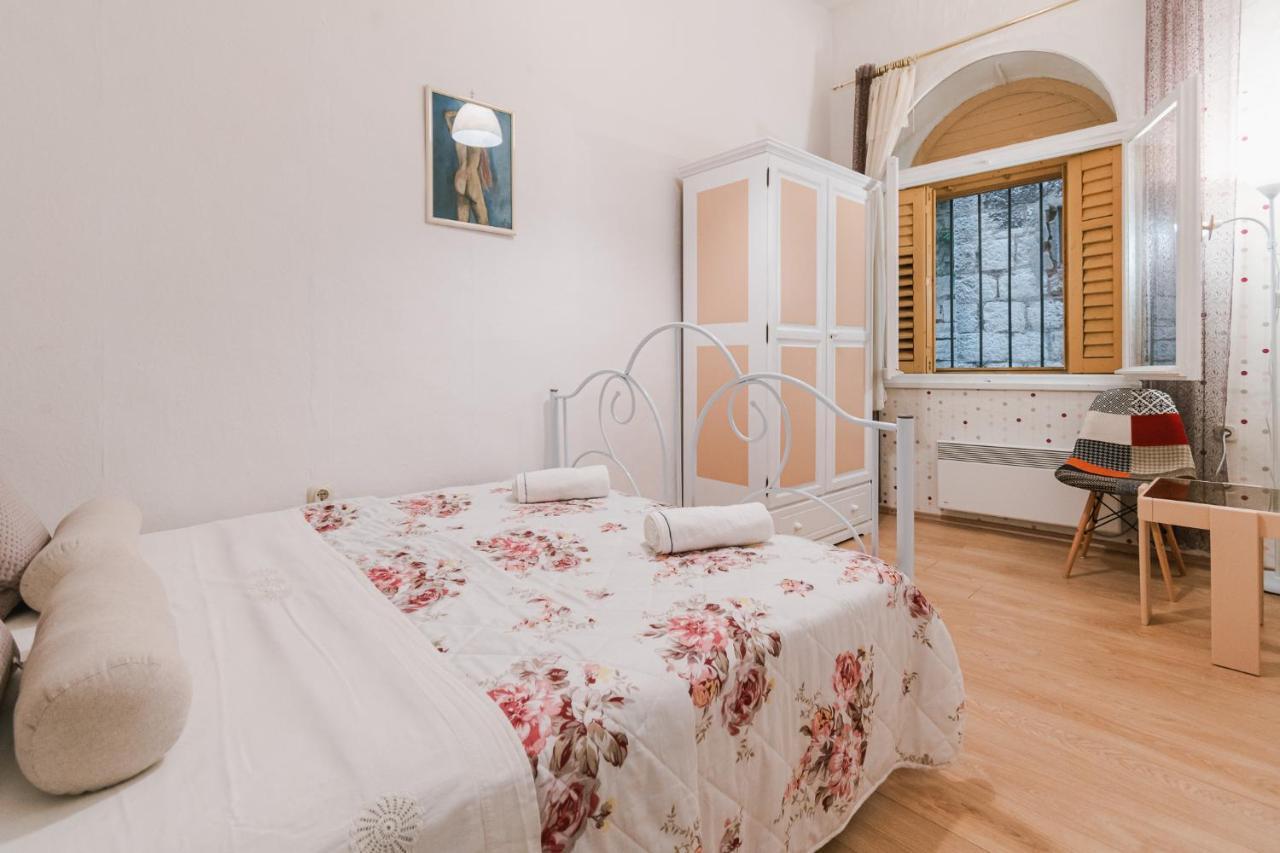 Arya Apartment Шибеник Екстер'єр фото
