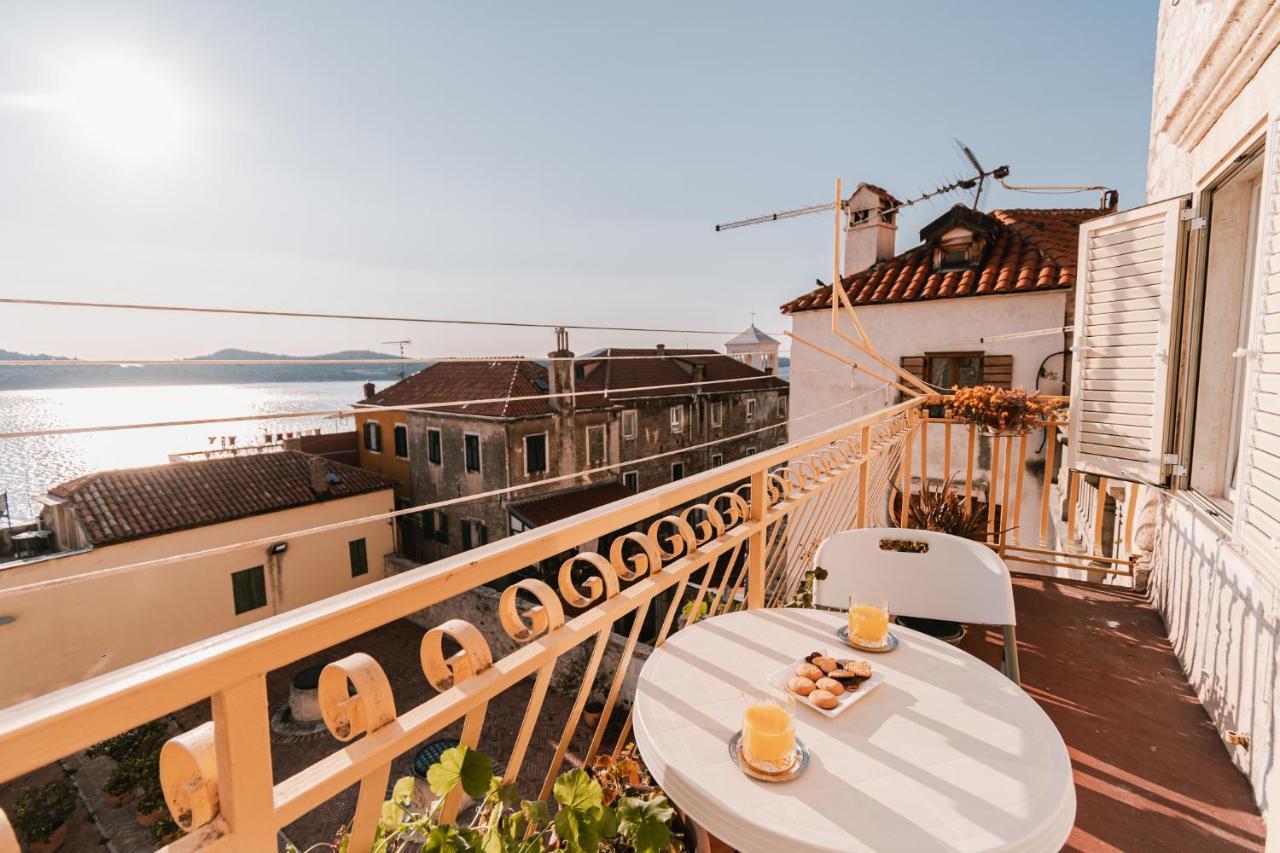 Arya Apartment Шибеник Екстер'єр фото
