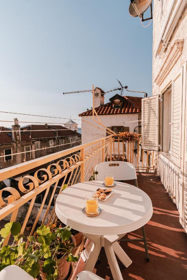 Arya Apartment Шибеник Екстер'єр фото